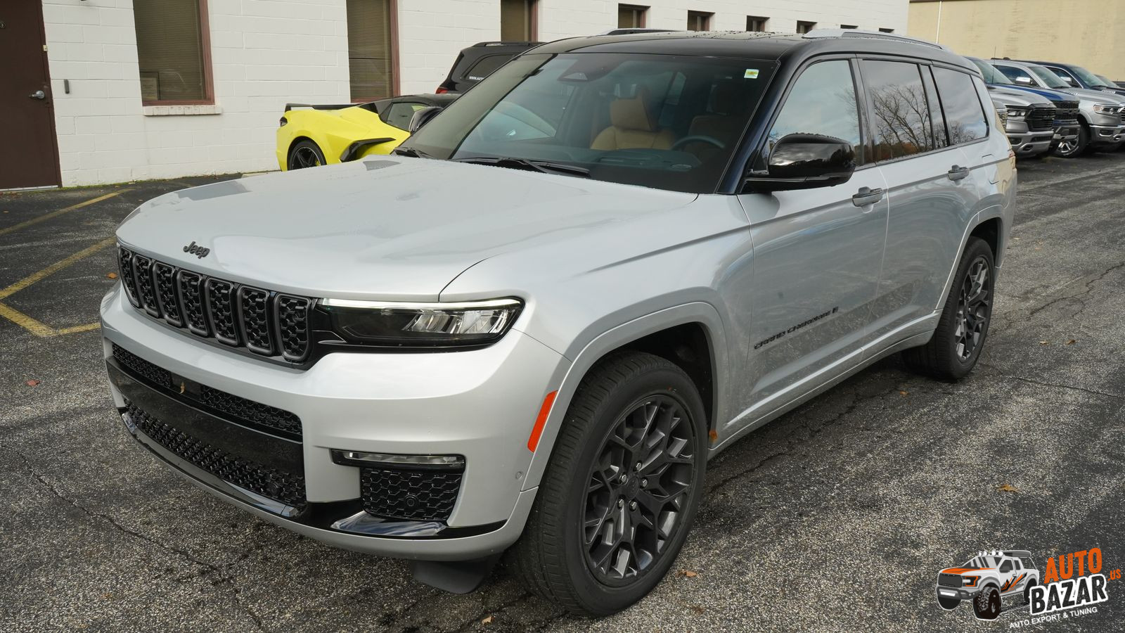 2023 Grand Cherokee L Summit Reserve