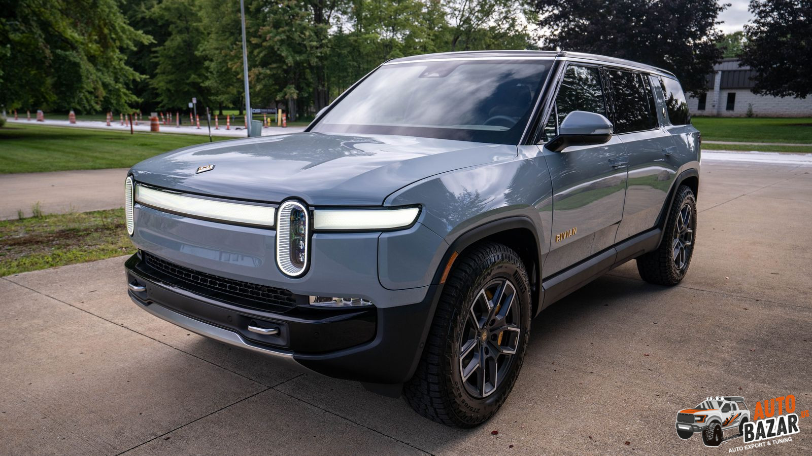 2023 Rivian R1S Adventure Edition