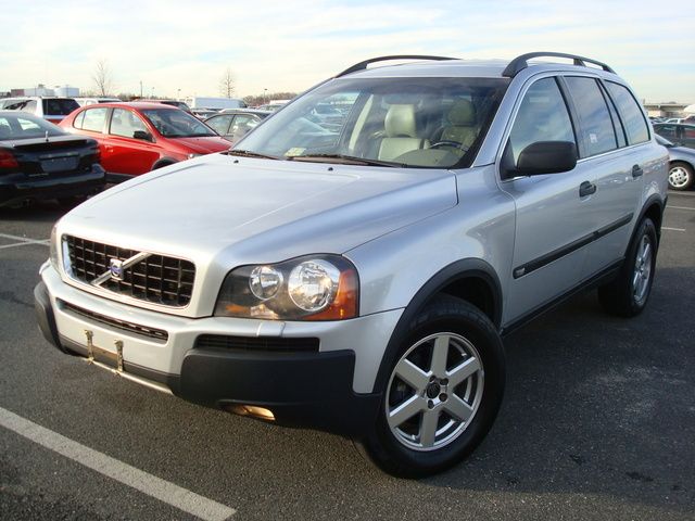 2004 Volvo XC90 2.5T AWD