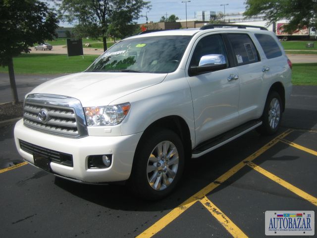 2011 Toyota Sequoia Platinum AWD